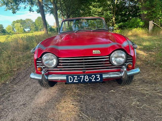 Triumph Tr250