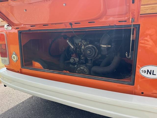 Volkswagen T2b Pickup