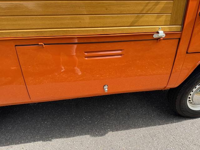Volkswagen T2b Pickup