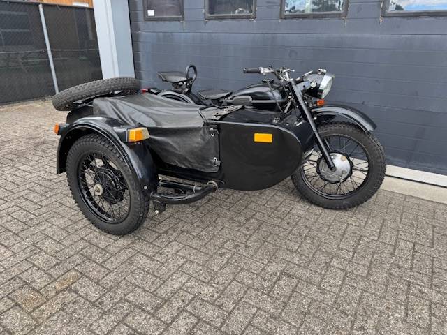 URAL IZM Zijspan 1988