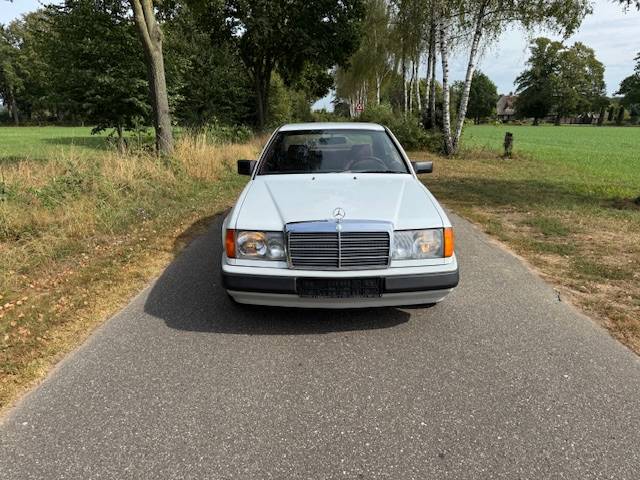 Mercedes-Benz 230CE Automaat