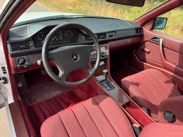 Mercedes-Benz 230CE Automaat