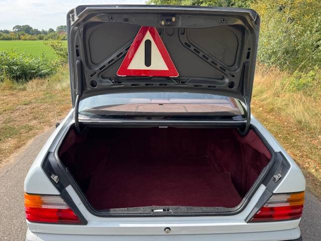 Mercedes-Benz 230CE Automaat