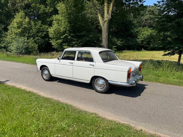 Peugeot 404 Sedan