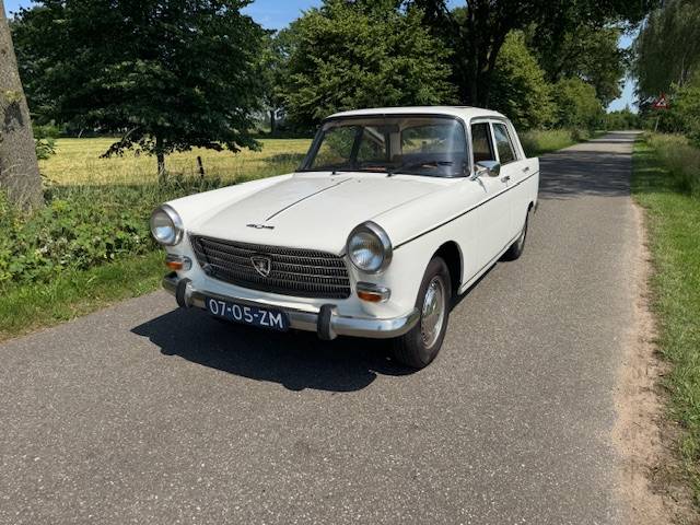 Peugeot 404 Sedan