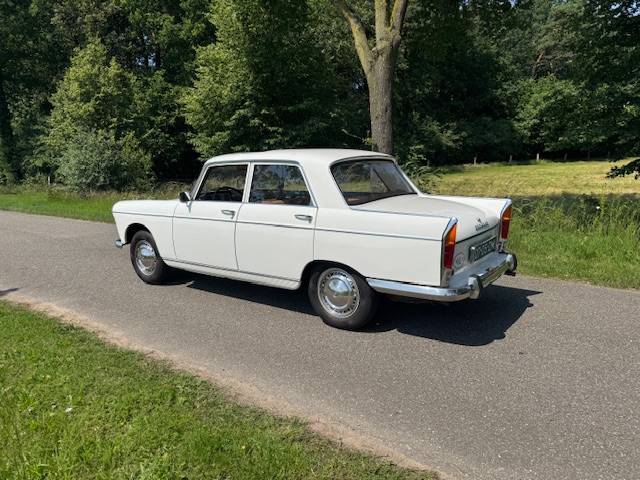 Peugeot 404 Sedan