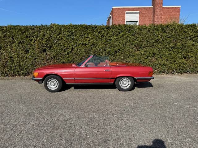 Mercedes-Benz R107 350SL