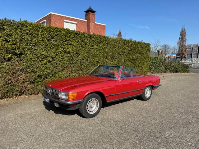 Mercedes-Benz R107 350SL