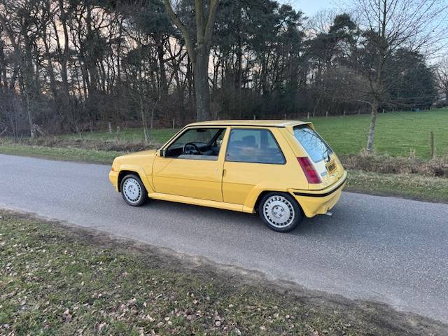 Renault 5 GT TURBO