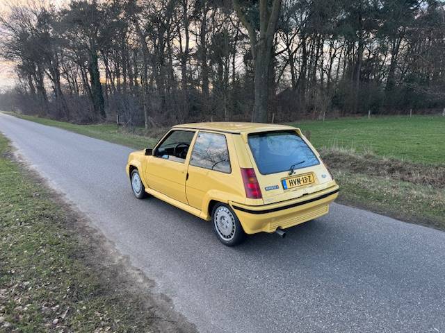 Renault 5 GT TURBO