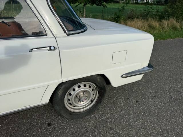 Alfa-Romeo Giulia Nuova Super 1300