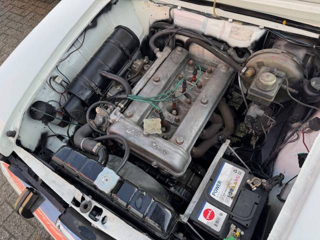 Alfa-Romeo Giulia Nuova Super 1300