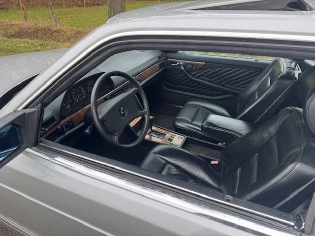 Mercedes-Benz 420 SEC