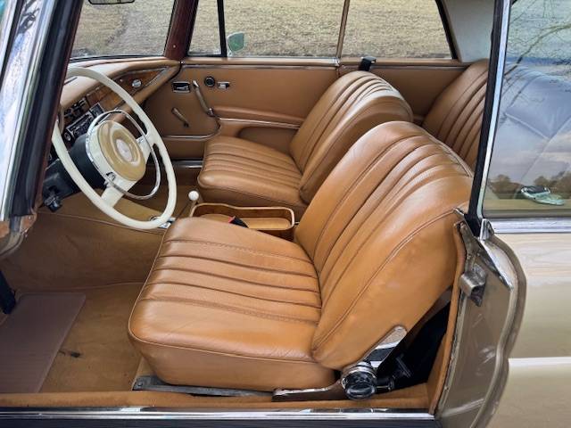 Mercedes-Benz 280SE Coupe