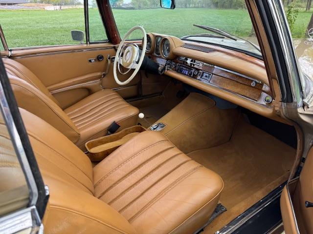 Mercedes-Benz 280SE Coupe