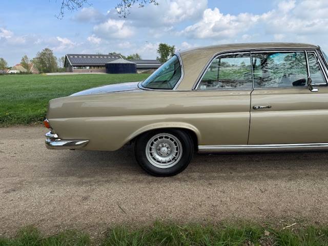 Mercedes-Benz 280SE Coupe