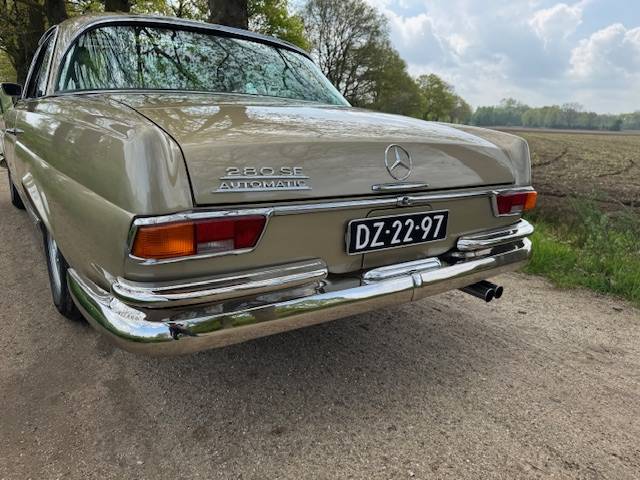 Mercedes-Benz 280SE Coupe