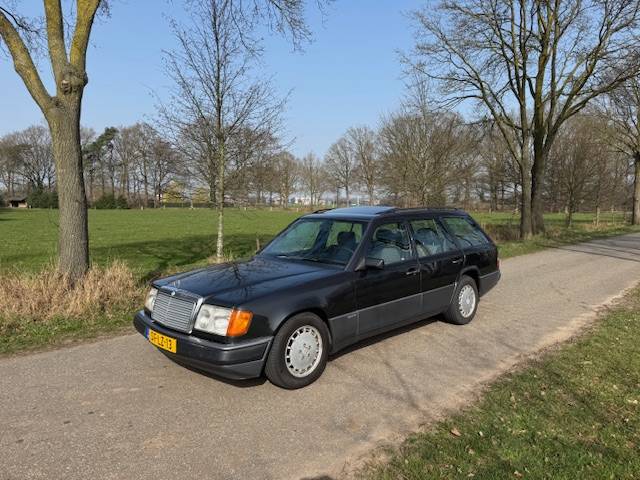 Mercedes-Benz S124 250 Diesel