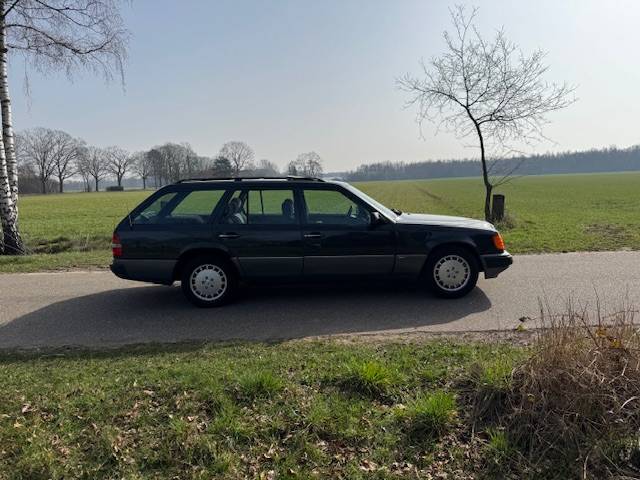 Mercedes-Benz S124 250 Diesel