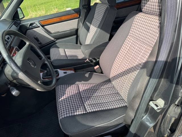 Mercedes-Benz S124 250 Diesel