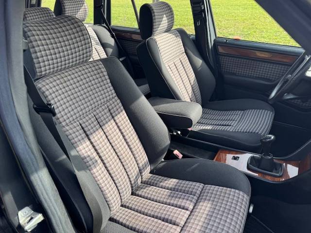 Mercedes-Benz S124 250 Diesel