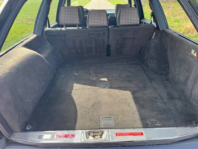 Mercedes-Benz S124 250 Diesel