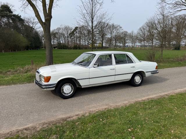 Mercedes-Benz W116 280S