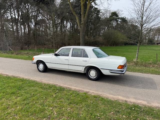 Mercedes-Benz W116 280S