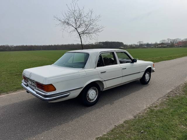 Mercedes-Benz W116 280S