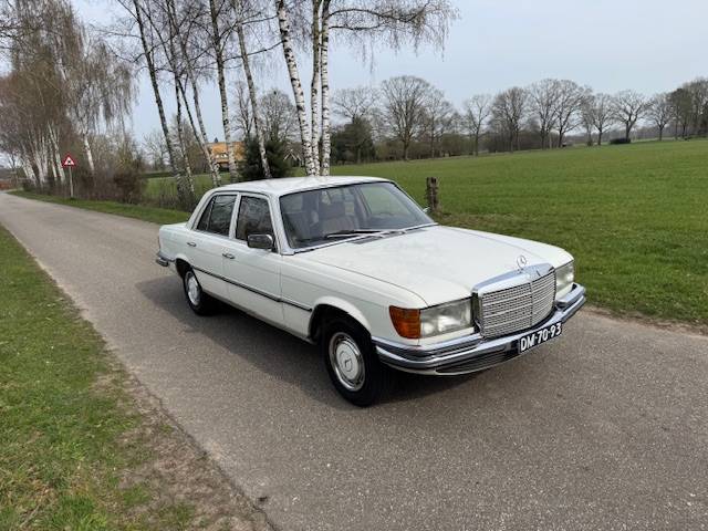 Mercedes-Benz W116 280S