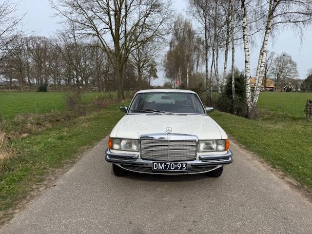 Mercedes-Benz W116 280S