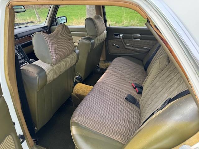 Mercedes-Benz W116 280S