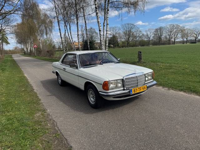 Mercedes-Benz 280CE Coupe
