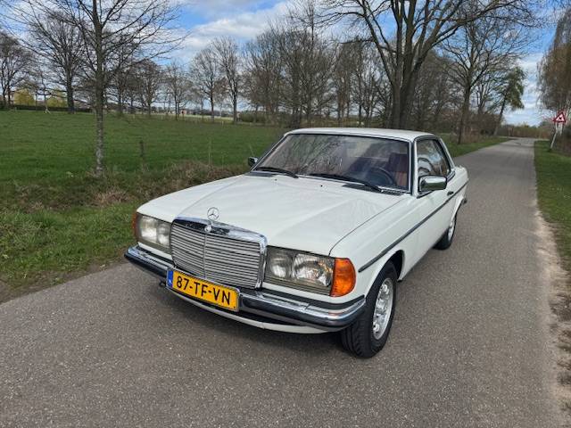 Mercedes-Benz 280CE Coupe
