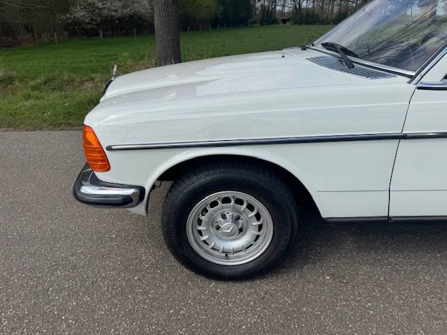 Mercedes-Benz 280CE Coupe