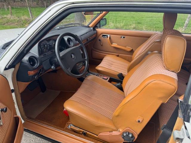 Mercedes-Benz 280CE Coupe