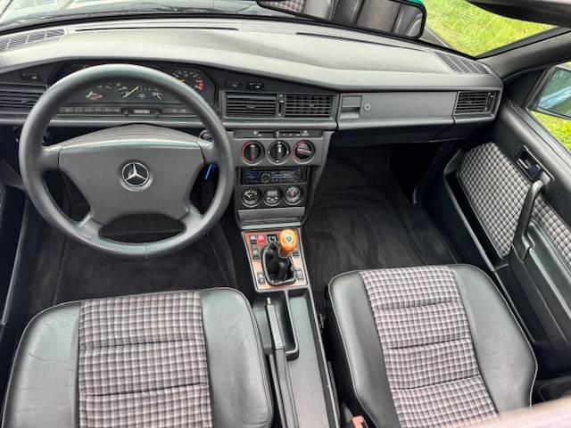 Mercedes-Benz 190 2.3-16v