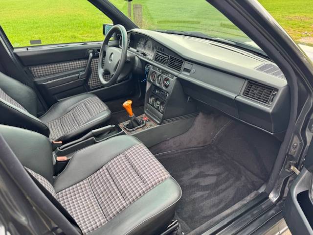 Mercedes-Benz 190 2.3-16v