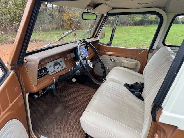 JEEP Commando 5.0 V8