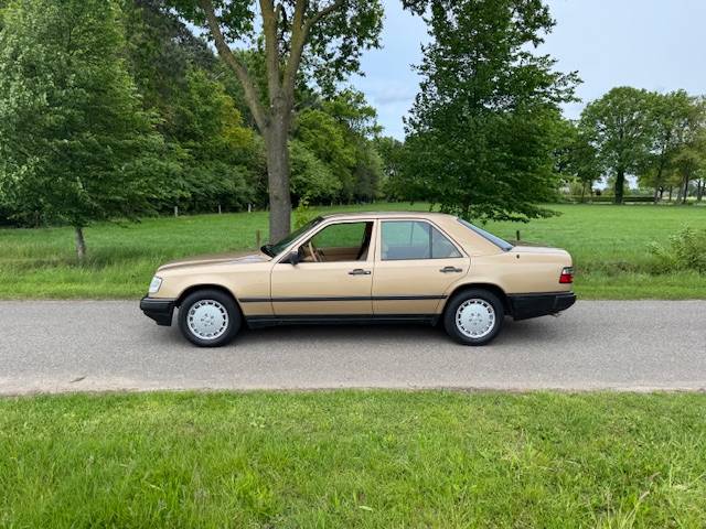 Mercedes-Benz 300E Automaat