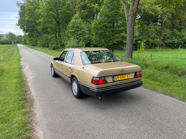 Mercedes-Benz 300E Automaat