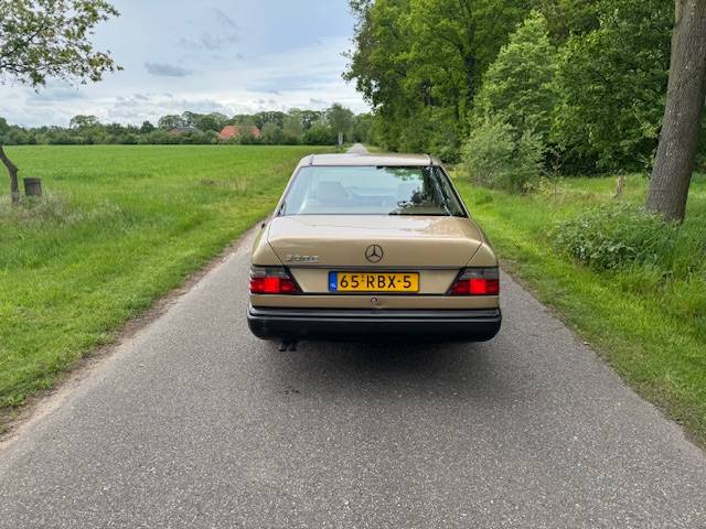 Mercedes-Benz 300E Automaat