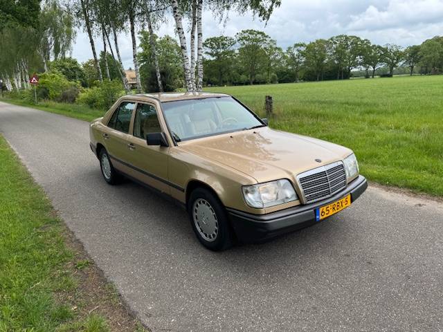 Mercedes-Benz 300E Automaat