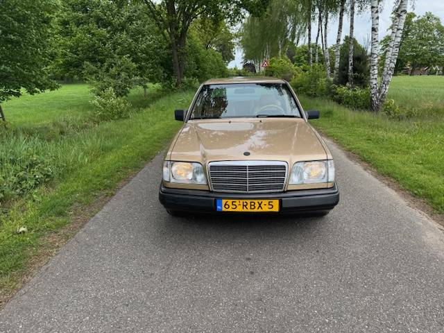 Mercedes-Benz 300E Automaat
