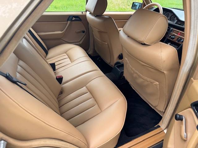 Mercedes-Benz 300E Automaat