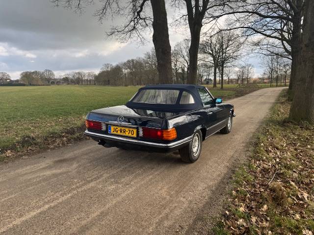 Mercedes-Benz R107 380SL AUT