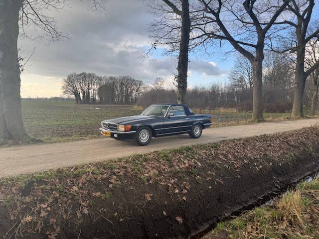 Mercedes-Benz R107 380SL AUT