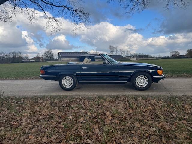 Mercedes-Benz R107 380SL AUT
