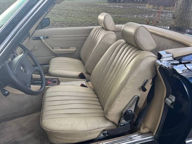 Mercedes-Benz R107 380SL AUT